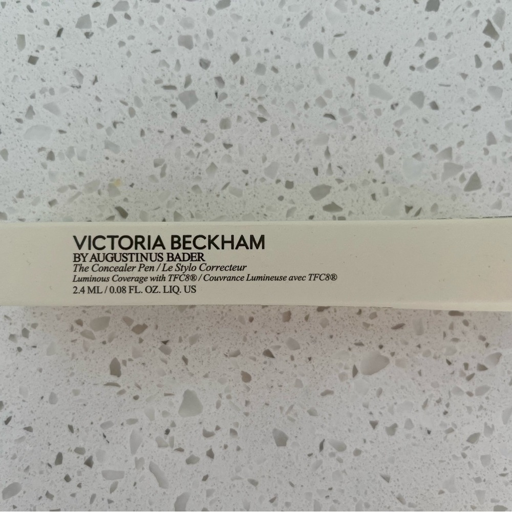 Victoria Beckham Beauty Concealer
